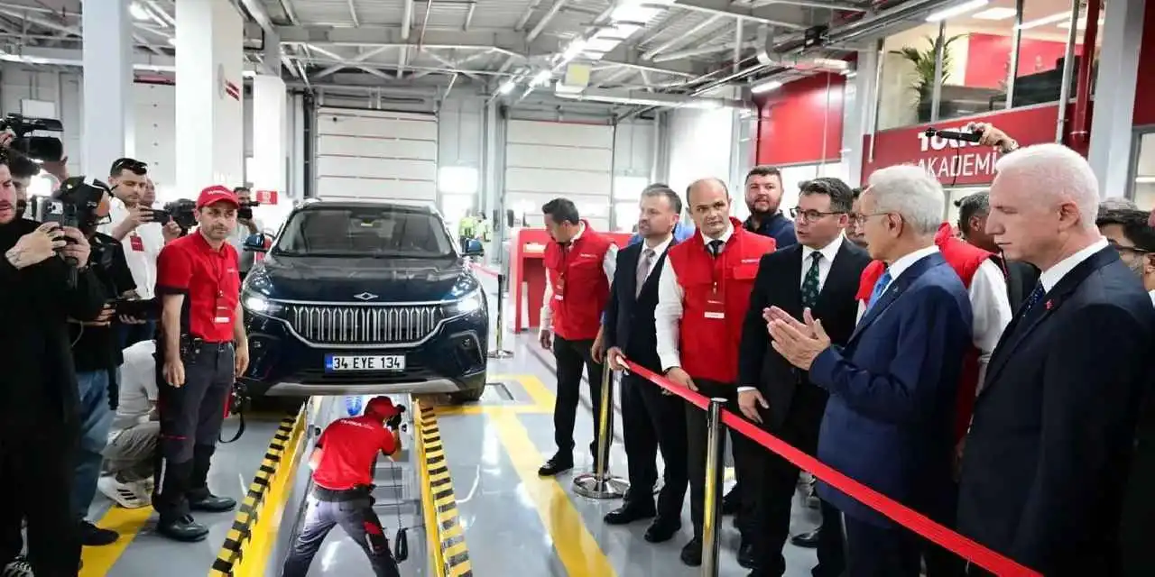 Yeni nesil araç muayene dönemi başlıyor... Yapay zekâ ve robotik sistemler devrede