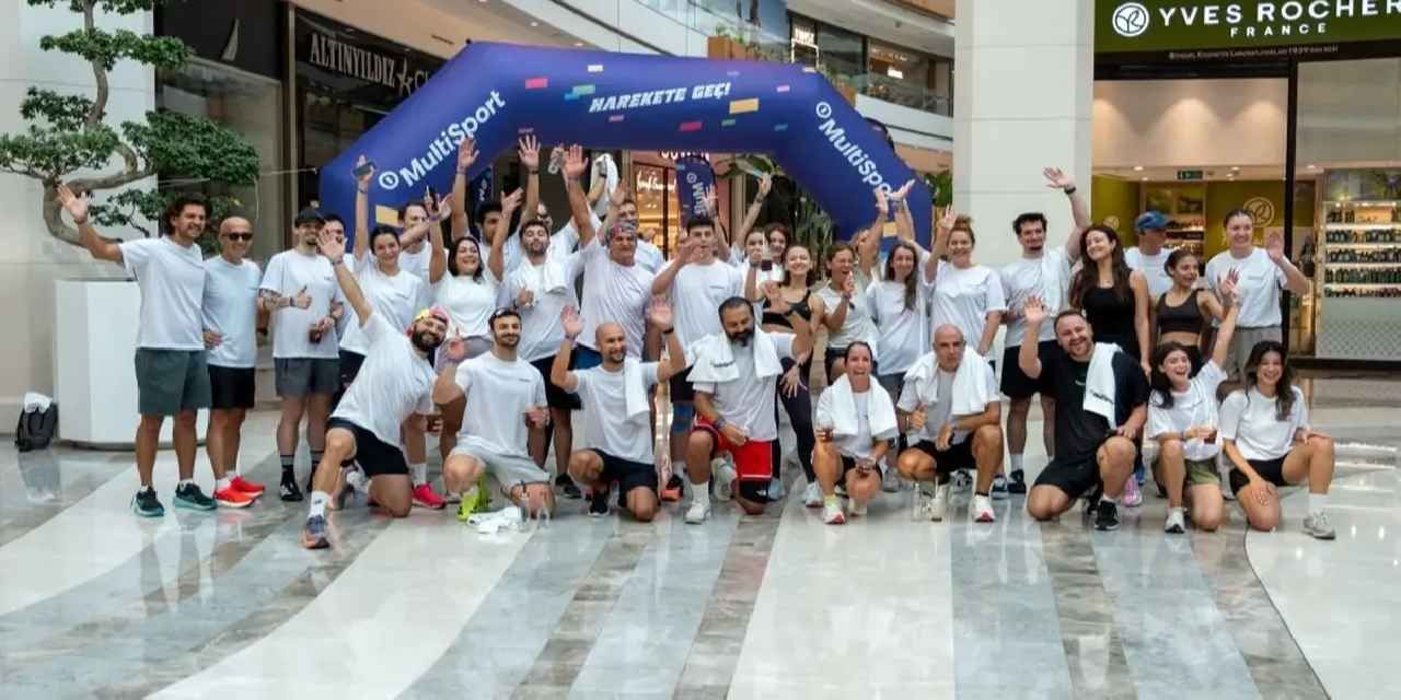 İzmir’de 50 dereceye ulaşan sıcaklar koşu rotasını değiştirdi