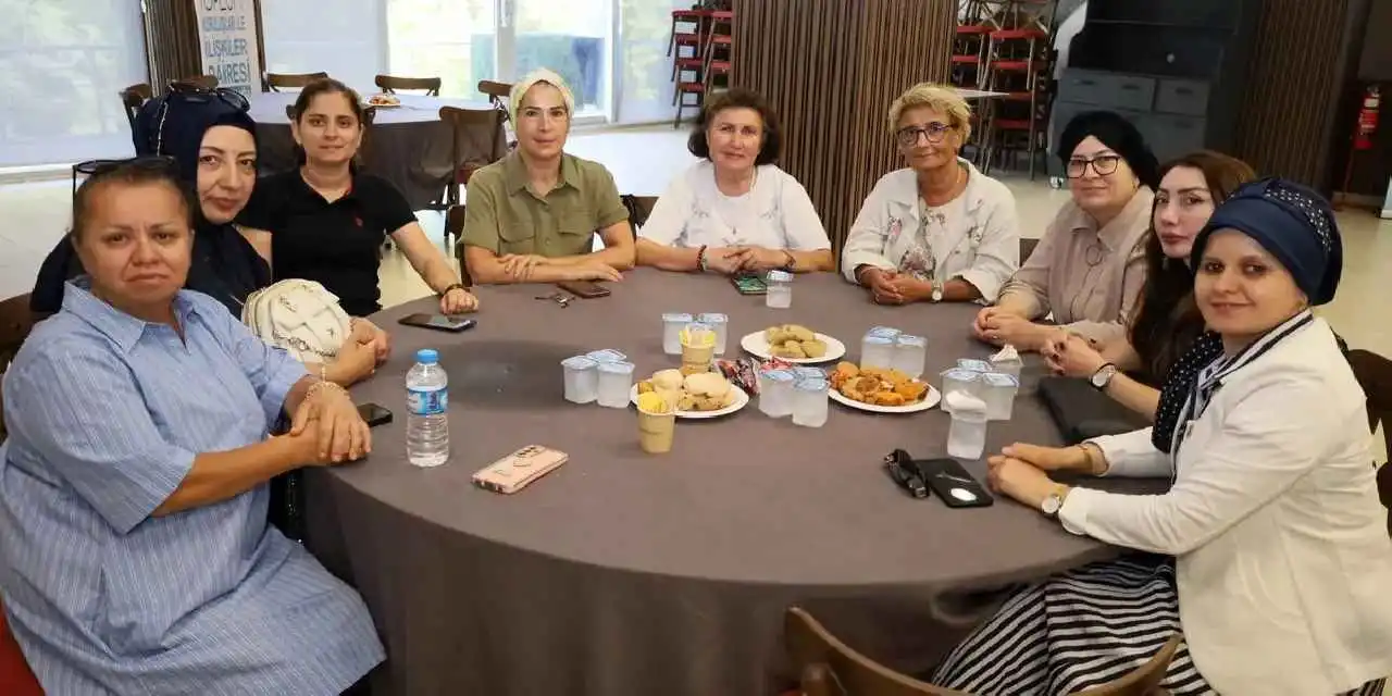 Kocaeli Büyükşehir’den muhtarlara vatandaş odaklı eğitim