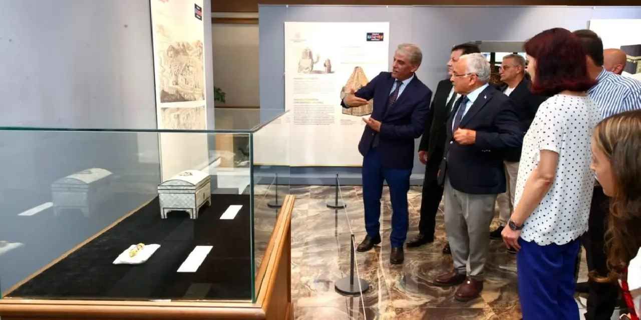 Osmanlı’nın Mukaddes Emanetleri Ordu’da sergileniyor