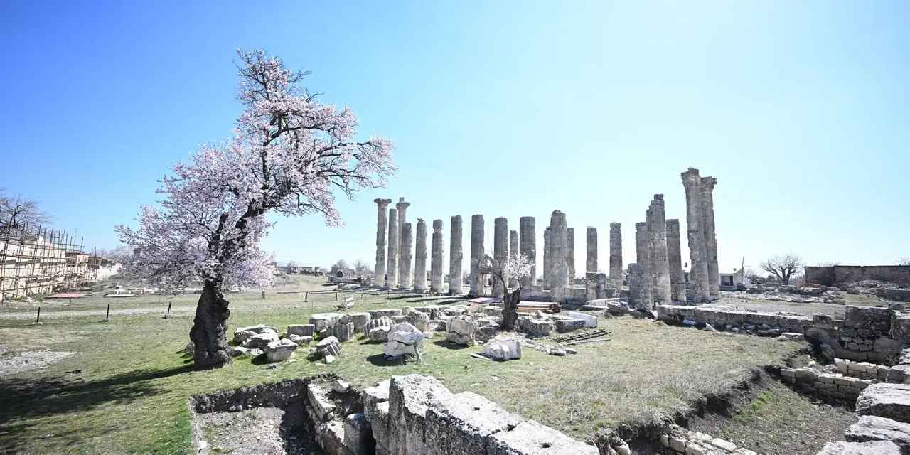 Mersin’de Uzuncaburç Arkeoköy Projesiyle yeniden hayat buluyor