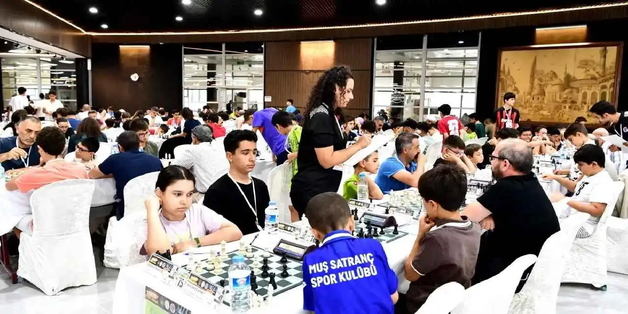 Malatya 'Altın Kayısı'da satranççıları ağırlıyor