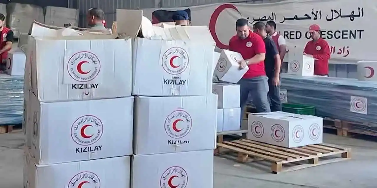 Türk Kızılayı, Gazze'de insani yardımlarını sürdürüyor