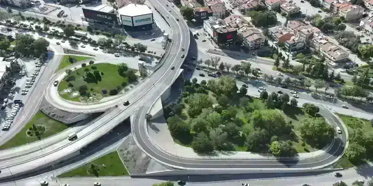 Konya’da asfalt çalışmaları hız kesmeden sürüyor