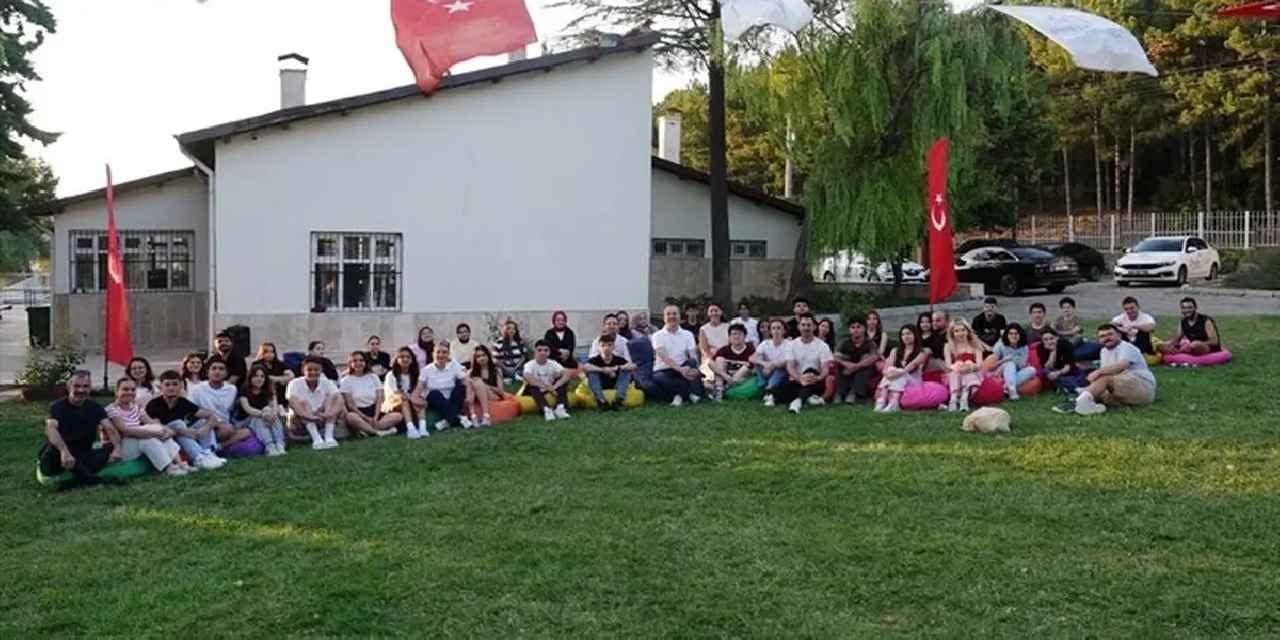 Denizli’de Gençlik Kampı sezonu sertifika töreniyle sona erdi