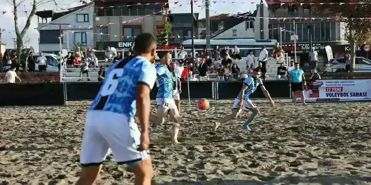 Sakarya Kocaali Sahili'nde futbol kupayla taçlandı