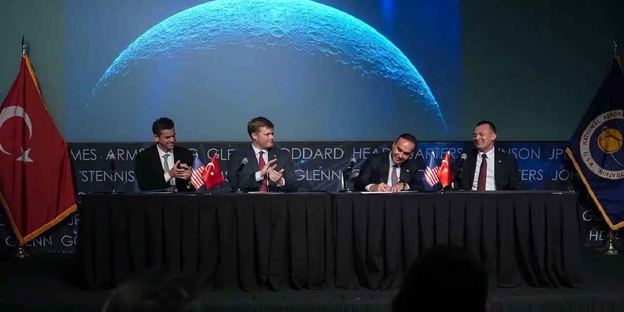 Türkiye’den uzayda tarihi adım