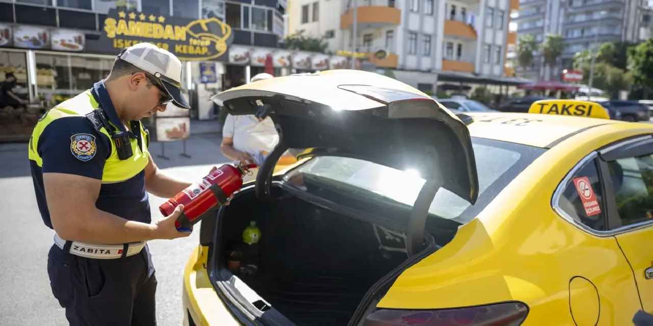 Mersin’de ticari taksilere sıkı denetim