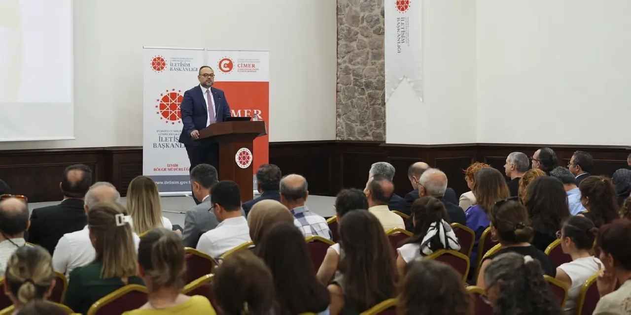 İletişim'den İzmir’de kamu personeline yönelik eğitim
