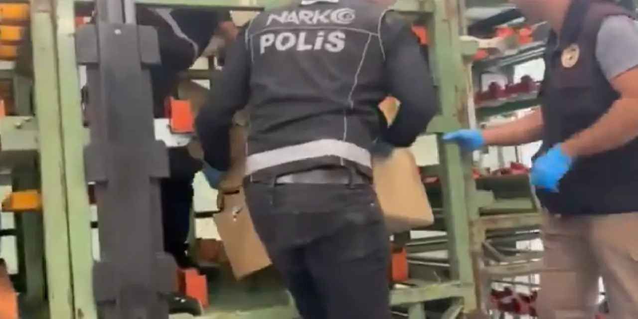 Hamzabeyli Sınırında 122 Kilo Skunk Şoku
