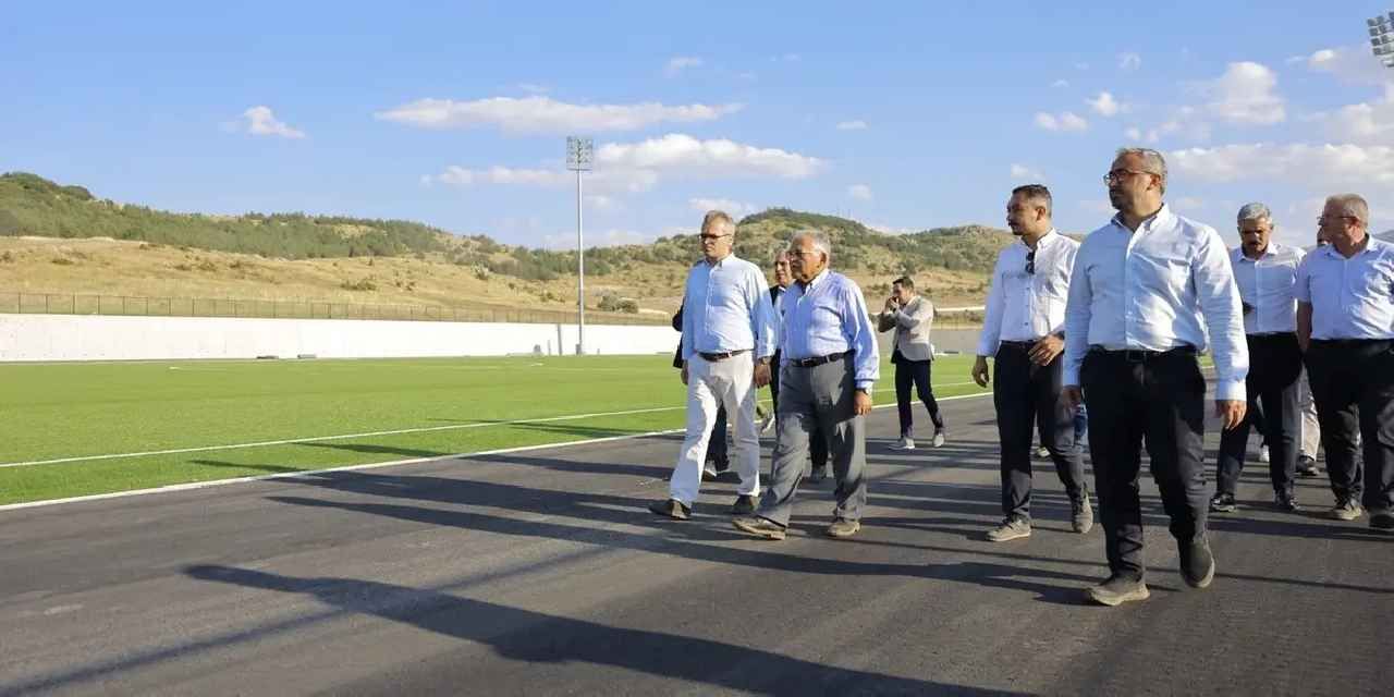 Erciyes'te 17.500 m² Uluslararası Atletizm Pisti Tamamlanıyor