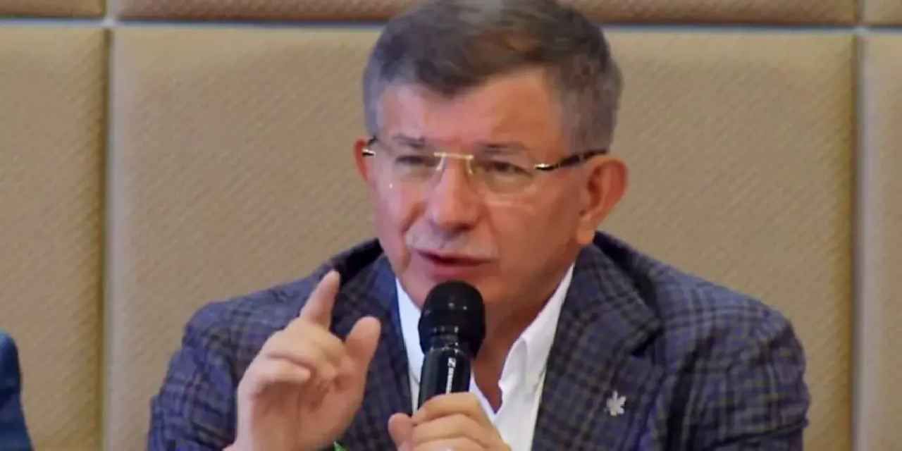 Davutoğlu’na Cumhurbaşkanına Hakaret Soruşturması