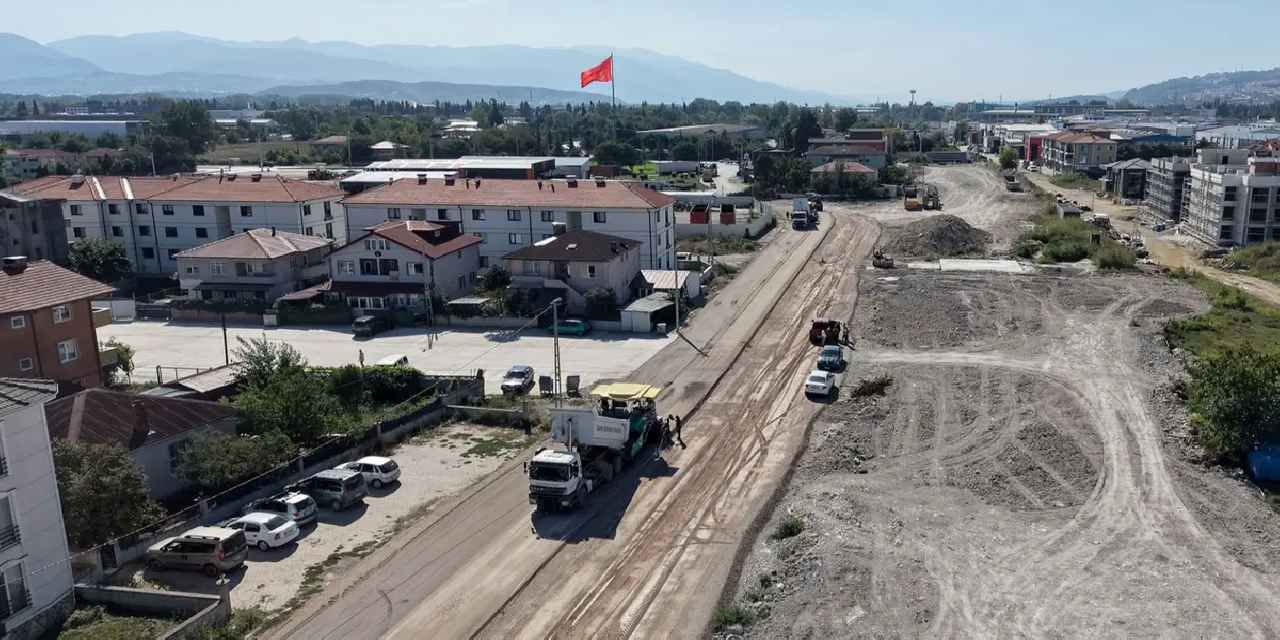 Sakarya'da Hanlı-OSB arası duble yolda çalışmalar hızlandı