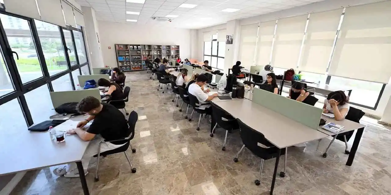 Mersin Silifke Sosyal Yaşam Merkezi yoğun ilgi görüyor