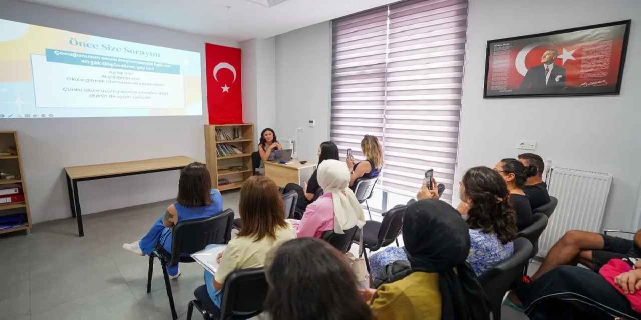 İstanbul Beylikdüzü’nde okula uyum semineri