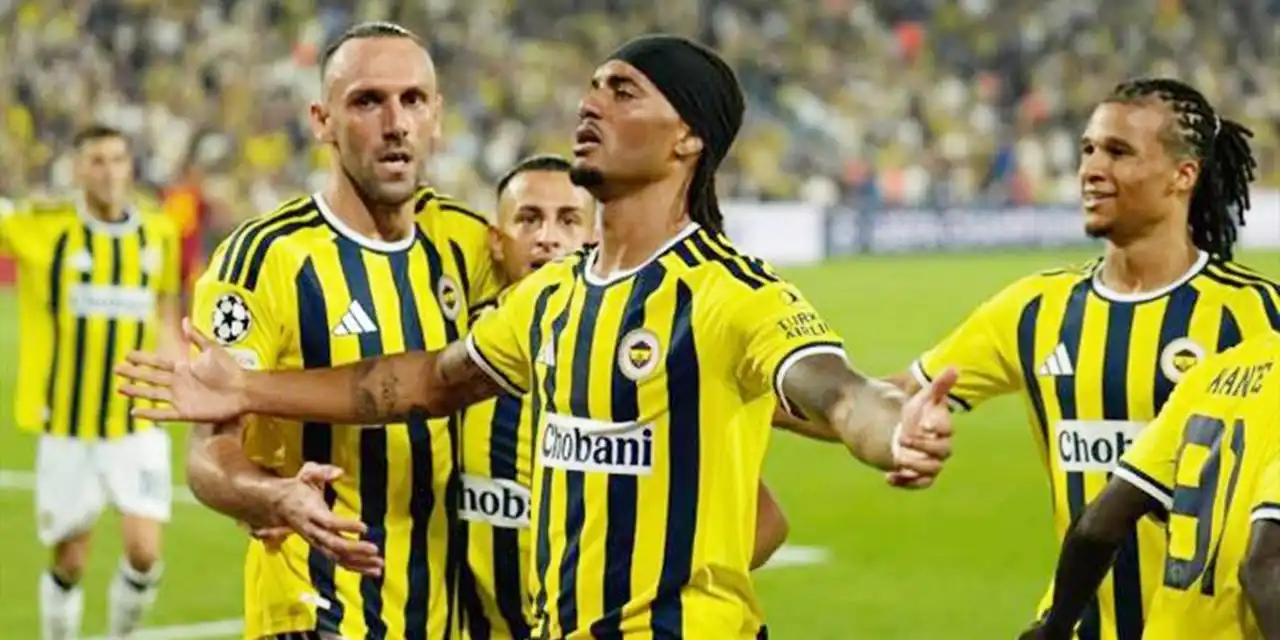 Fenerbahçe 1-1 Roma (Maç Sonucu) Fener devler ligine puanla başladı!