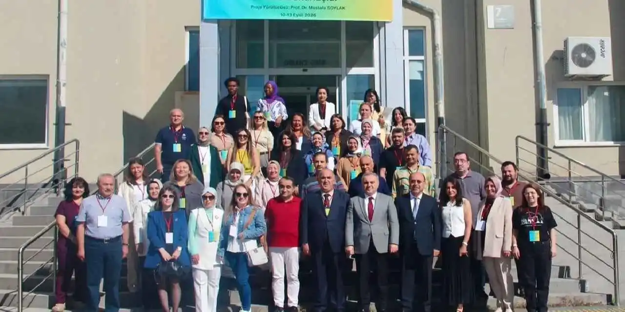 Kimya öğretmenlerinden ERÜ buluşması