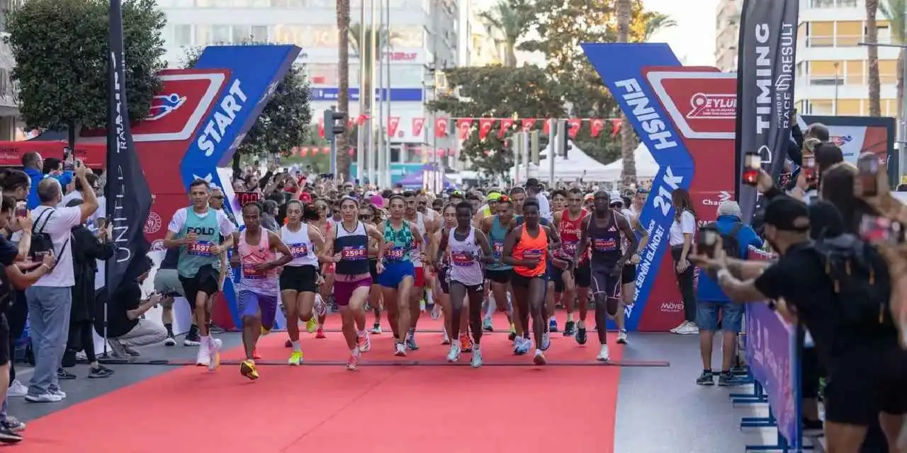İzmir Yarı Maratonu için geri sayım başladı