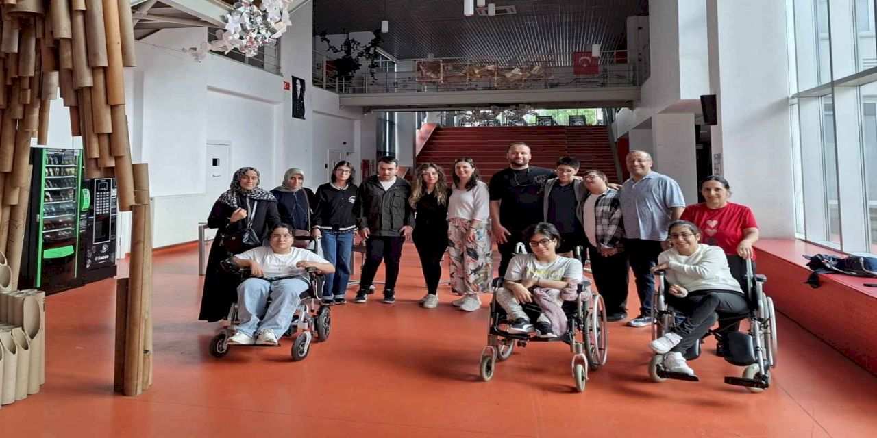 Kocaeli'de ‘Engelsiz Yapılar’ alan çalışması gerçekleştirildi
