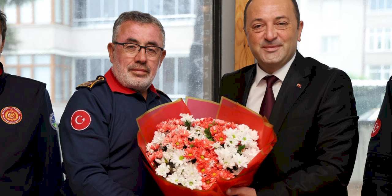 Geyve Belediye Başkanı Yıldız'dan itfaiyeye ziyaret