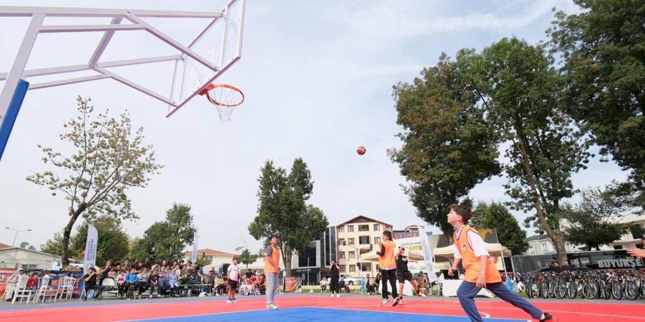 Sakarya sokak basketbolu turnuvasında parkeler inledi