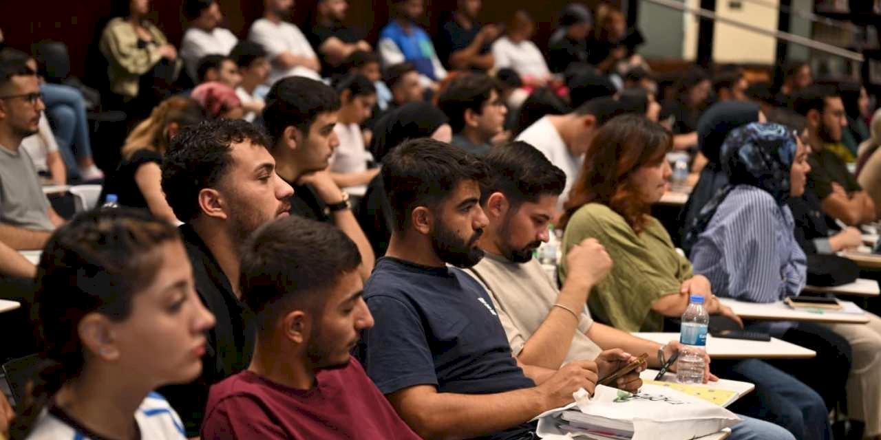 Malatya'da KPSS adayları için genel tekrar kampı başladı