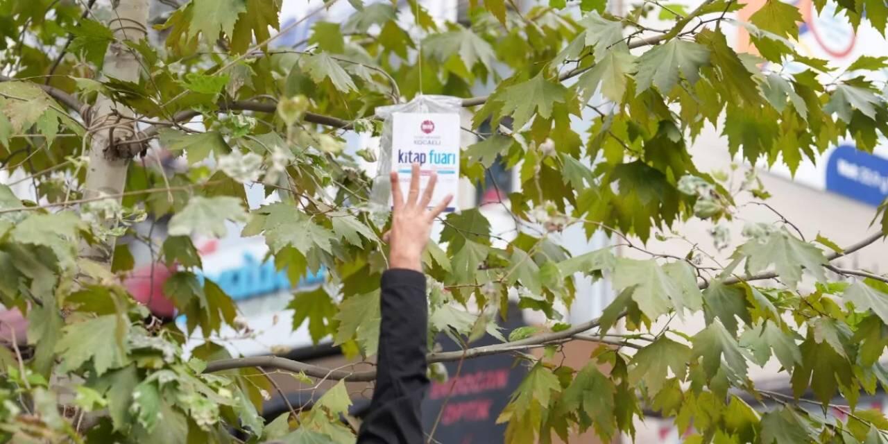 Kocaeli kitap fuarı öncesi ağaçlar kitap açtı