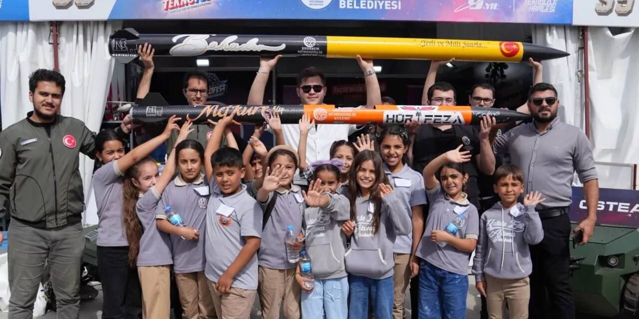 Keçiörenli gençlerin teknoloji projeleri TEKNOFEST Güneydoğu'da sergileniyor