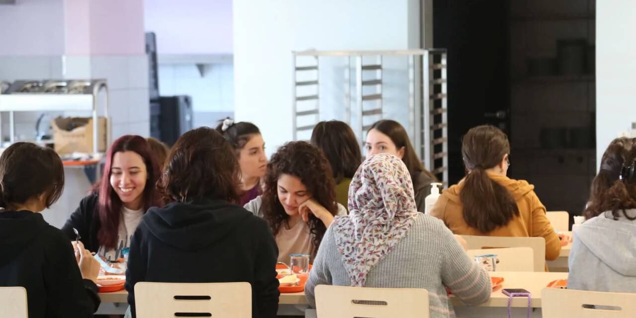 İstanbul'da öğrencilere sağlanacak yeni eğitim destekleri açıklandı