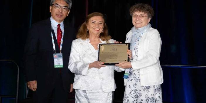Prof. Dr. Rüveyde Akbay'a 'uluslarası' onur