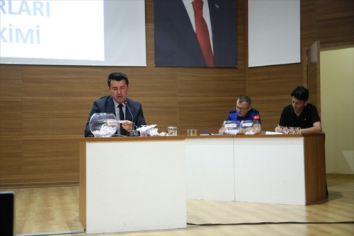 Melikgazi'de köy pazarı stantları için kura çekildi