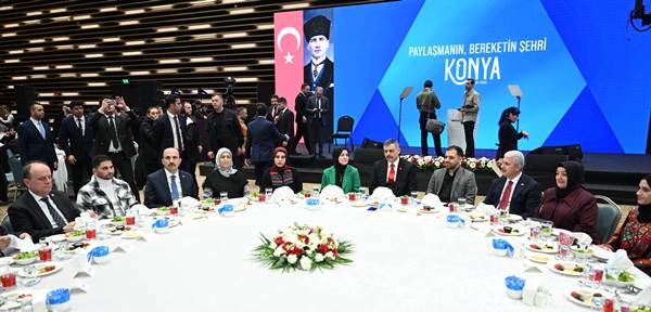 bakan-ciftci-gazze-iftar-programi.jpg