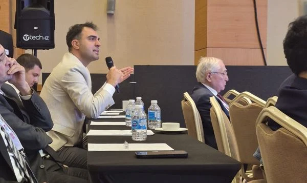 mert-ilker-hayrioglu-seminer-konusma.webp